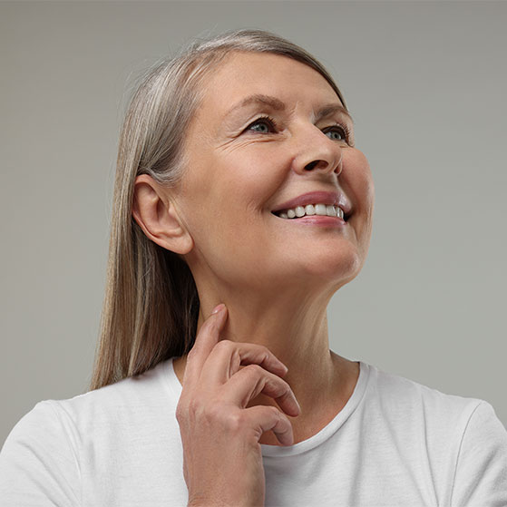 737855156-neck-lift-expect